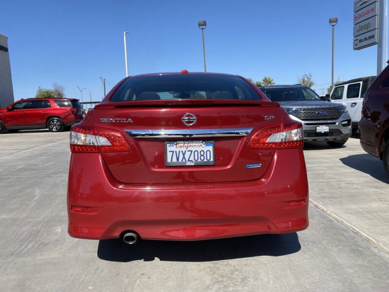 2013 Nissan Sentra SR photo 4