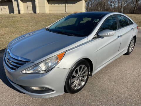 2014 Hyundai Sonata for sale at South Park Motors in South Beloit IL