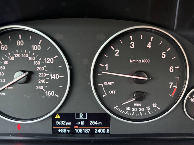 2016 BMW 3 Series 320i