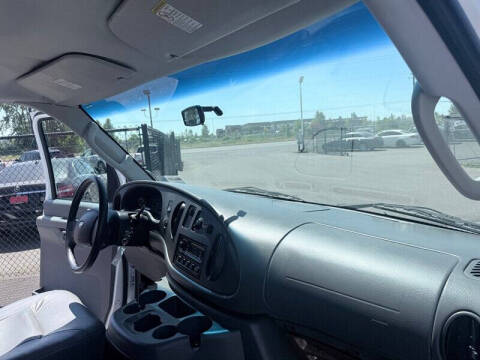 2004 Ford E-Series E-150