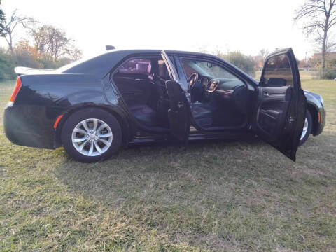 2015 Chrysler 300 Limited