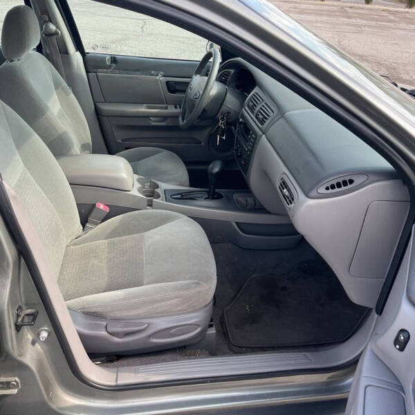 2003 Ford Taurus SES