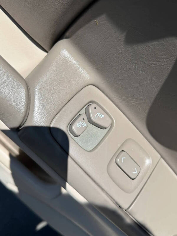 2005 Cadillac DeVille