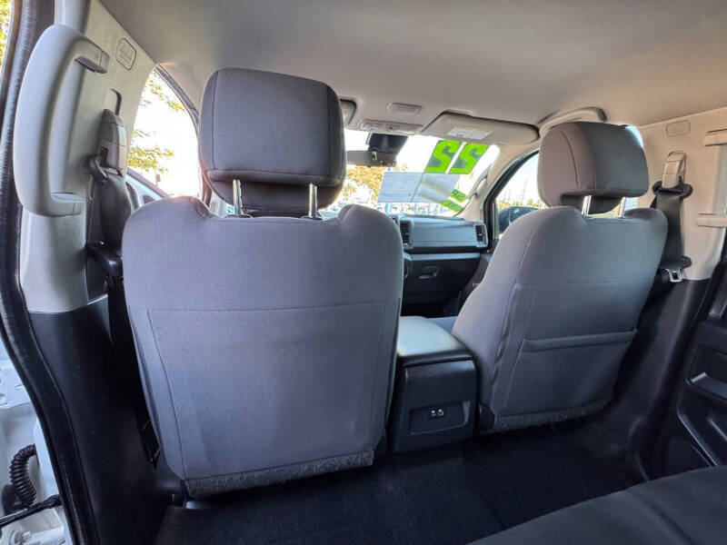 2022 Nissan Frontier S