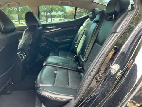 2019 Nissan Maxima 3.5 SV