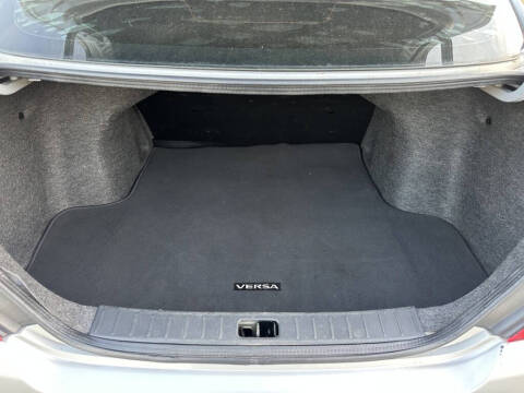 2016 Nissan Versa 1.6 SV