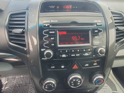 2012 Kia Sorento LX
