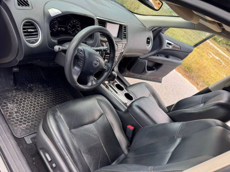 2014 Nissan Pathfinder SL