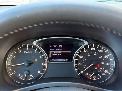 2017 Nissan Pathfinder SL