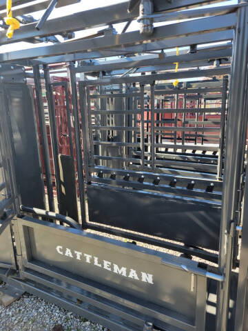 2025 Cattleman Manual w/Solid Floor