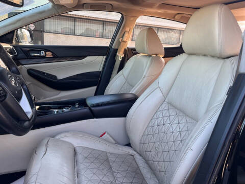 2016 Nissan Maxima Platinum