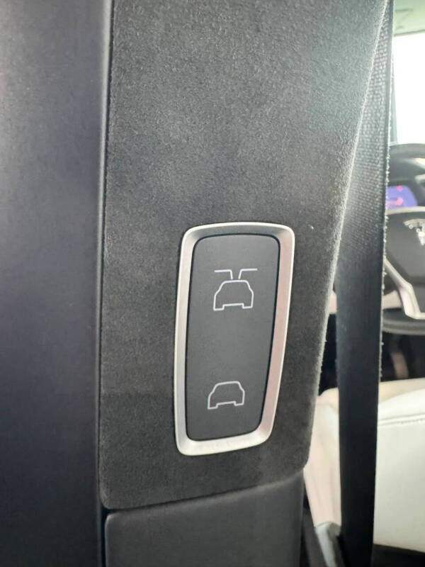 2017 Tesla Model X