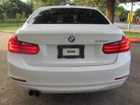 2013 BMW 3 Series 328i