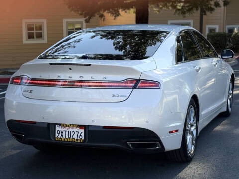 2013 Lincoln MKZ
