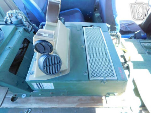 2002 AM General M1123
