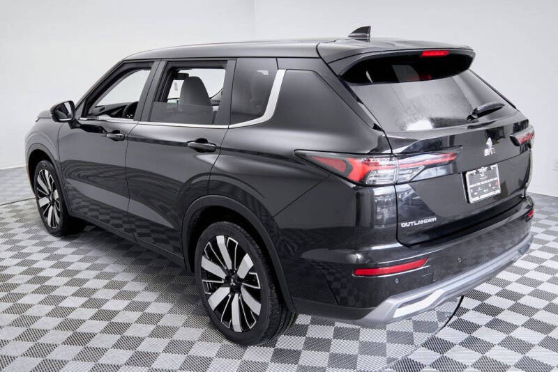 2026 Mitsubishi Outlander SE
