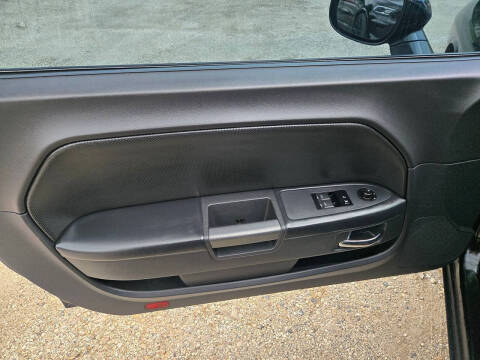 2014 Dodge Challenger R/T Plus