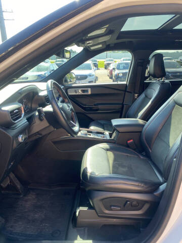 2022 Ford Explorer ST-Line