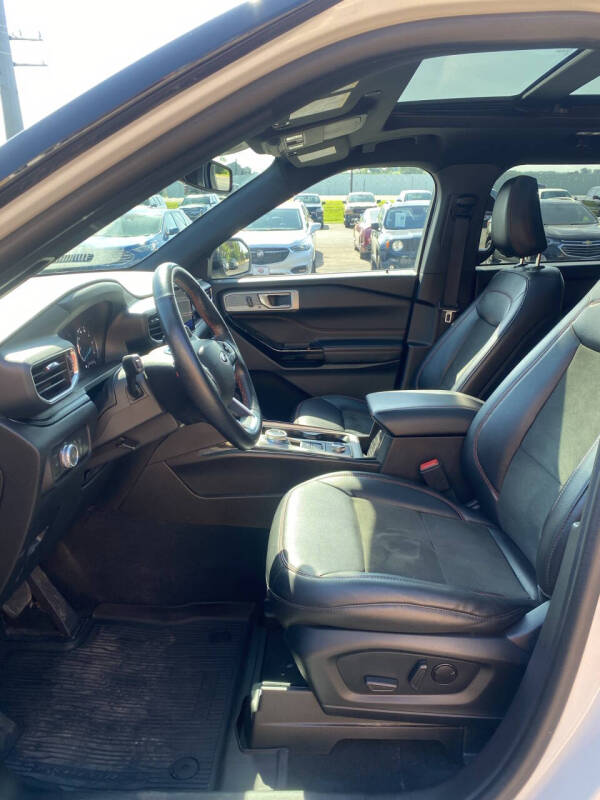 2022 Ford Explorer ST-Line