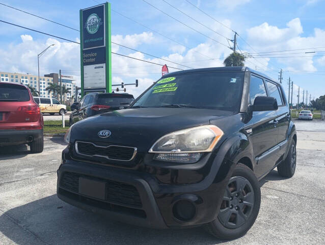 2013 Kia Soul for sale at Auto Outlet Of Manatee in Palmetto, FL