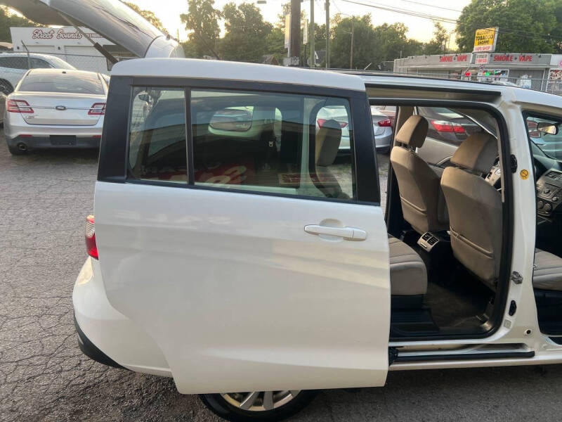 2015 Mazda MAZDA5 Sport