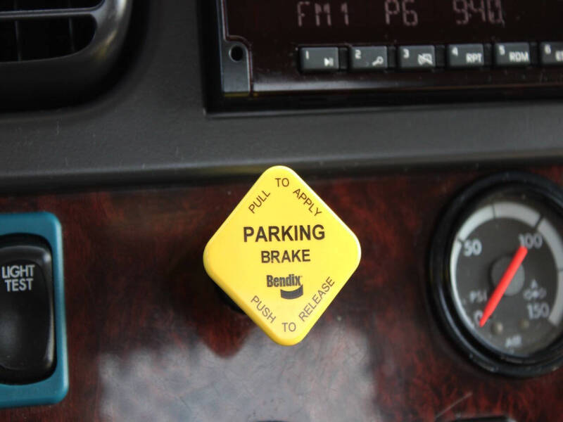 2022 Freightliner M2 106