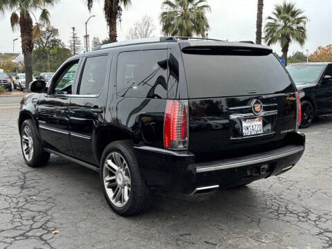 2013 Cadillac Escalade Premium