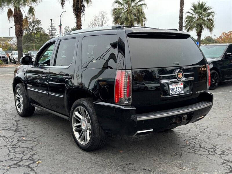 2013 Cadillac Escalade Premium