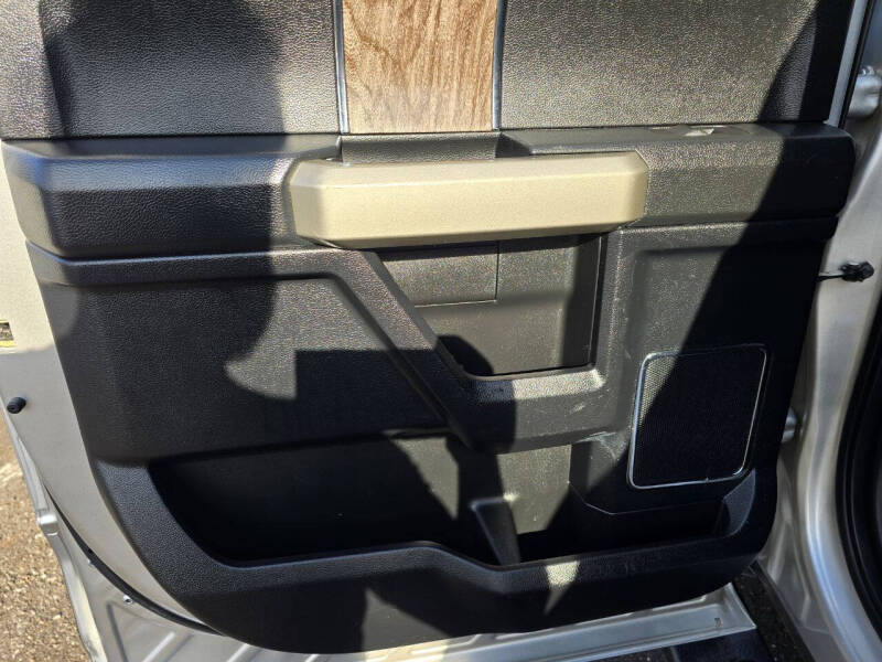 2017 Ford F-250 Super Duty Lariat