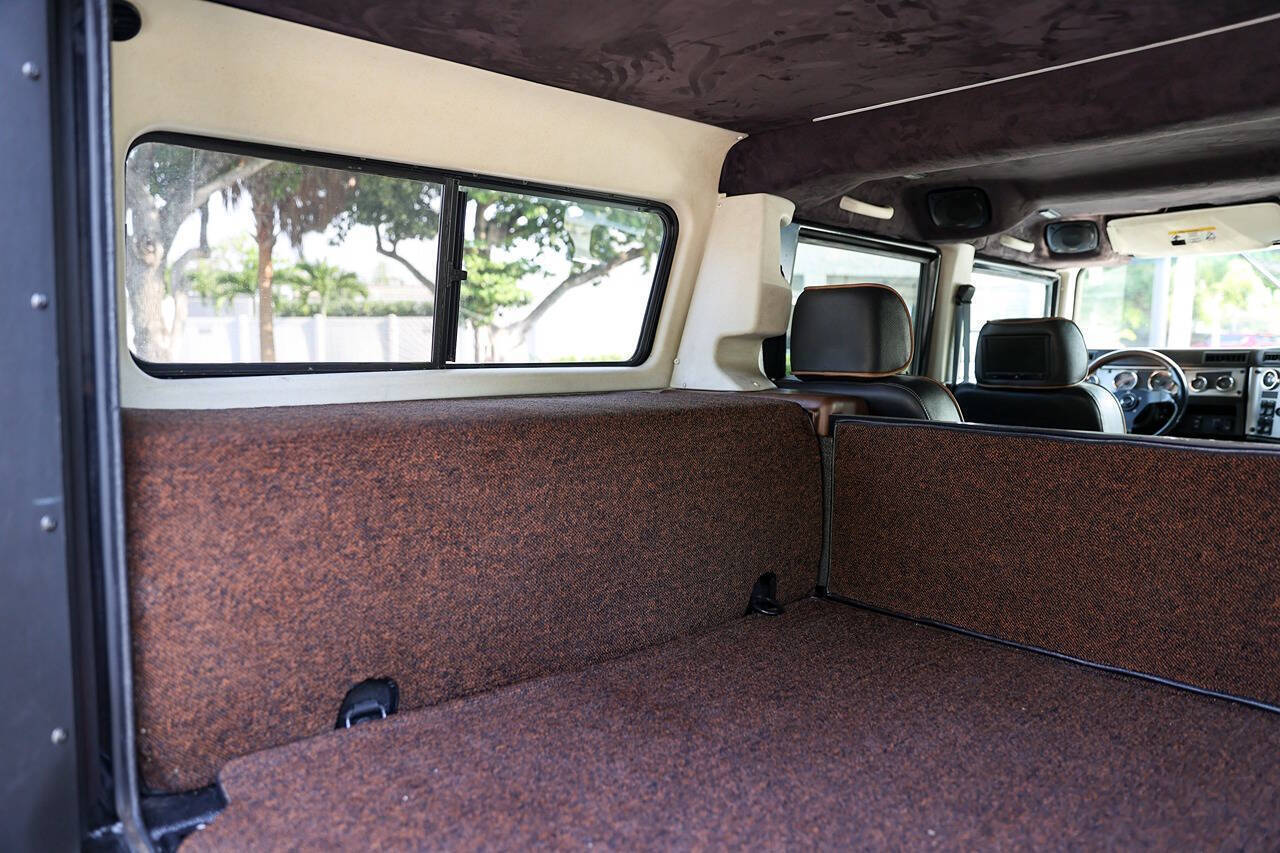 2004 HUMMER H1 102