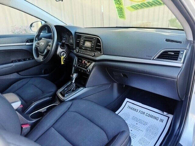 2018 Hyundai Elantra SE