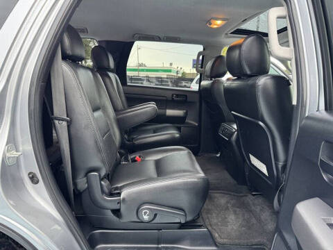 2013 Toyota Sequoia SR5