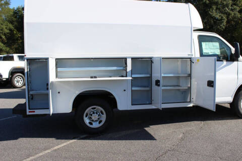 2025 Chevrolet Express 3500