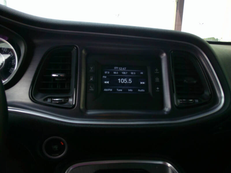 2015 Dodge Challenger SXT