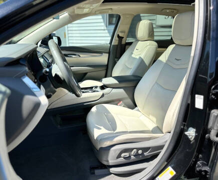 2020 Cadillac XT5 Premium Luxury