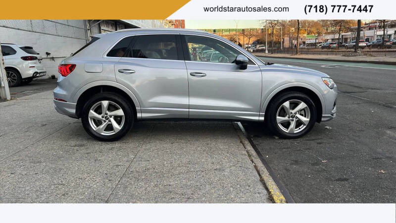 2022 Audi Q3 quattro Premium Plus 40 TFSI