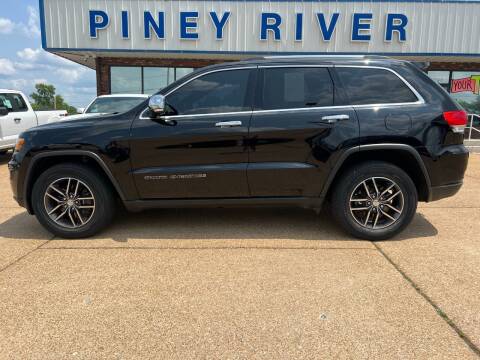 2017 Jeep Grand Cherokee for sale at Piney River Ford in Houston MO