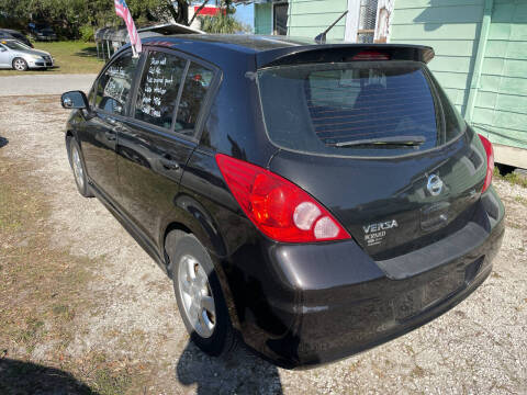 2011 Nissan Versa 1.8 SL