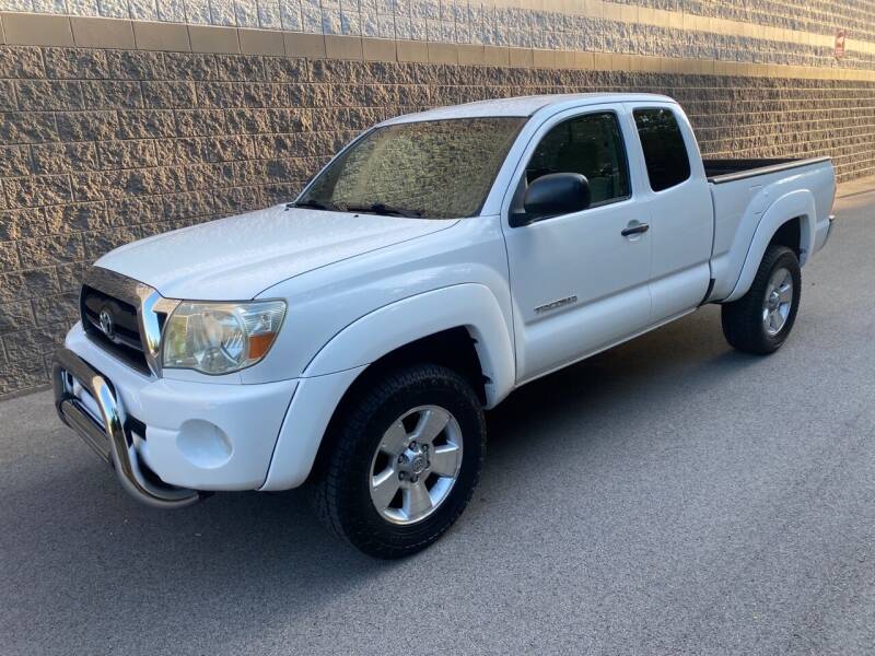 2006 Toyota Tacoma for sale at Kars Today in Addison IL