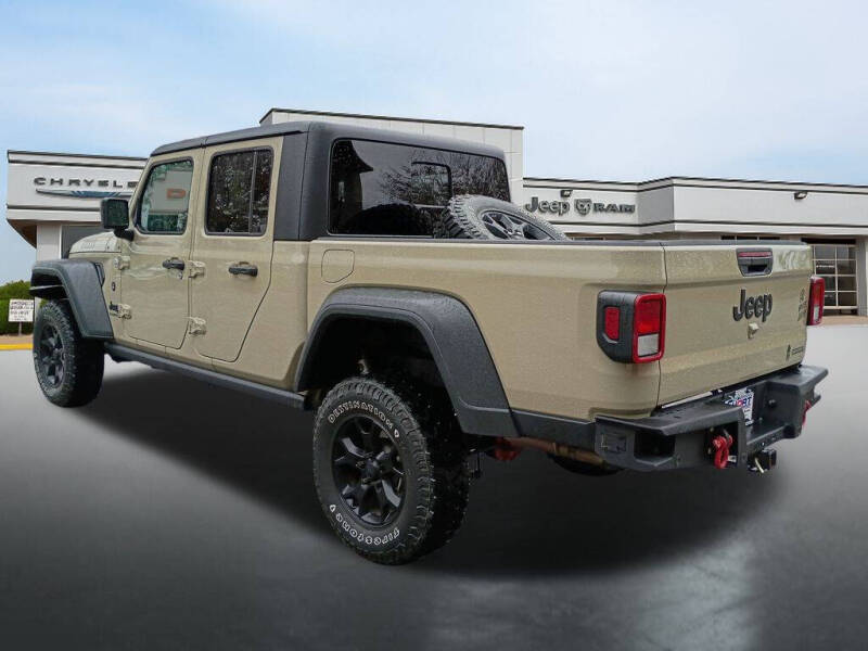 2020 Jeep Gladiator Sport