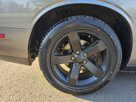 2012 Dodge Challenger SXT