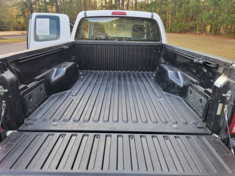 2017 Toyota Tacoma SR