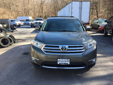 2013 Toyota Highlander for sale at Mikes Auto Center INC. in Poughkeepsie NY