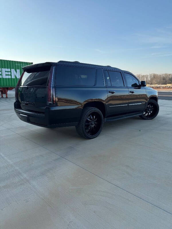 2016 Cadillac Escalade ESV Luxury Collection