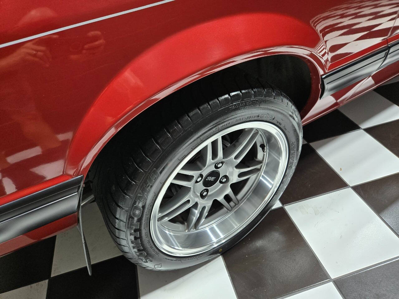 1990 Ford Mustang 22