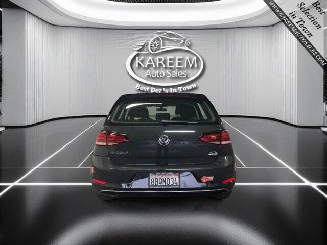 2017 Volkswagen e-Golf SE