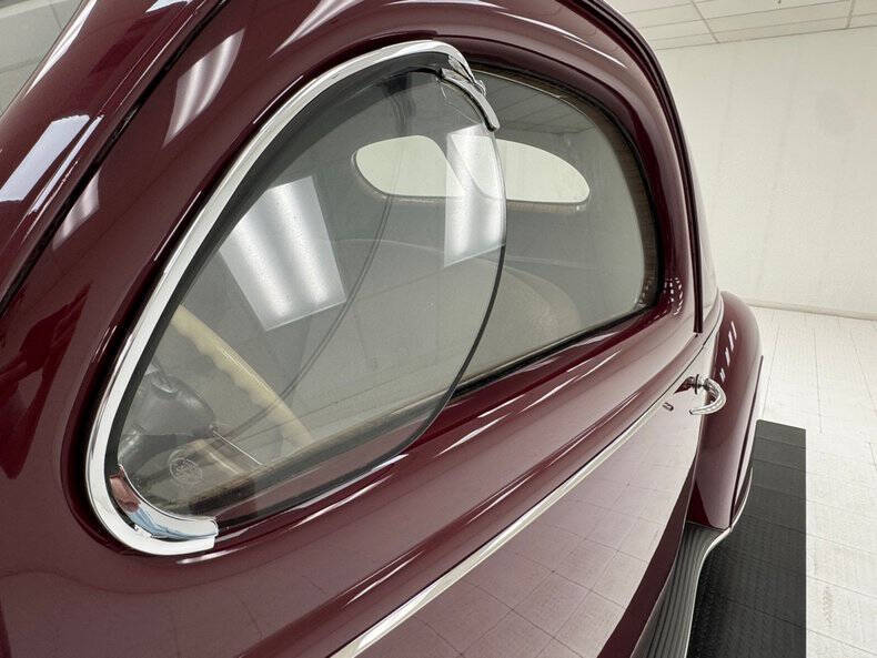 1938 Lincoln Zephyr