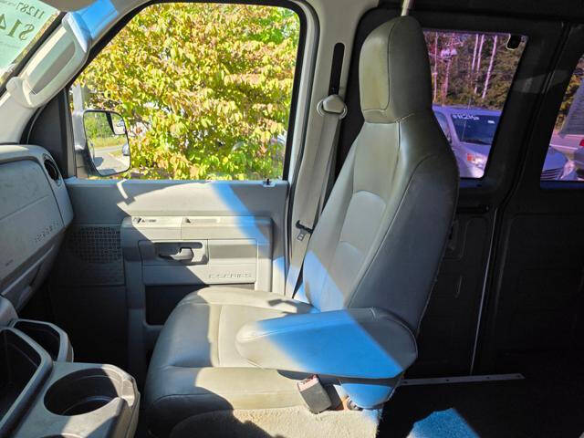 2010 Ford E-Series E-250