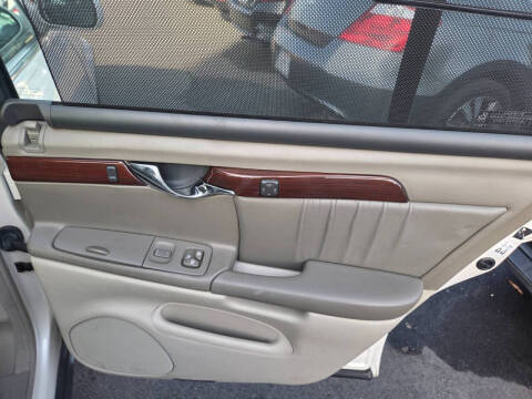 2002 Cadillac DeVille DHS