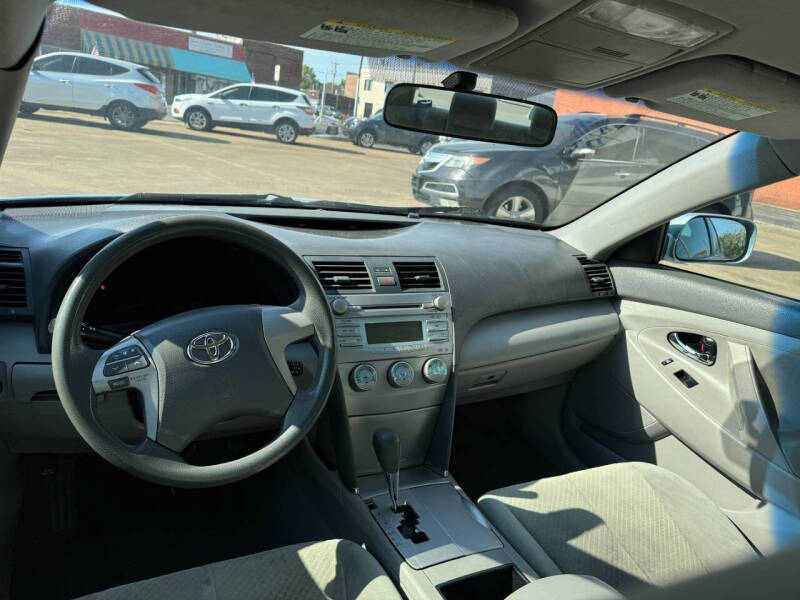 2007 Toyota Camry LE photo 11